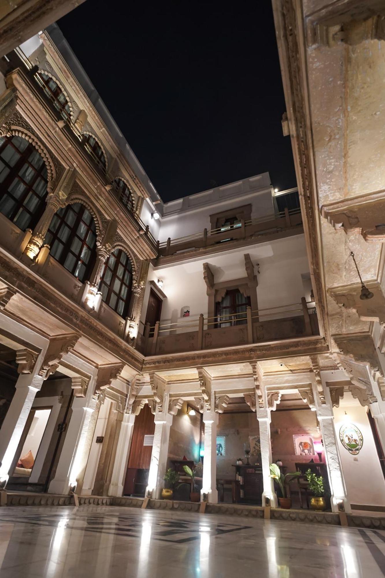 Guleria Kothi At Ganges Hotel Varanasi Luaran gambar