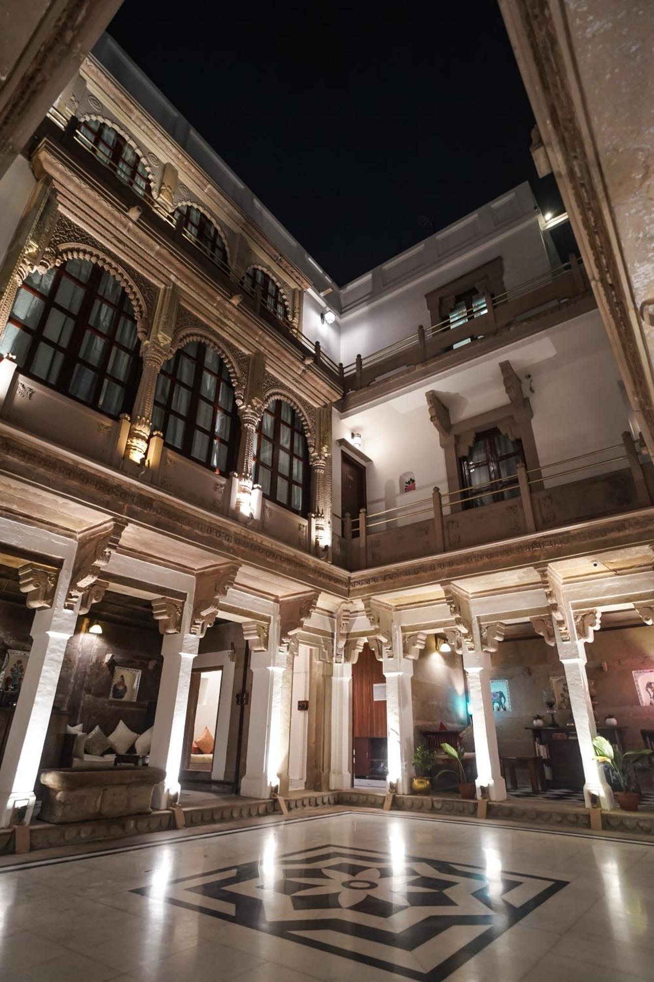 Guleria Kothi At Ganges Hotel Varanasi Luaran gambar