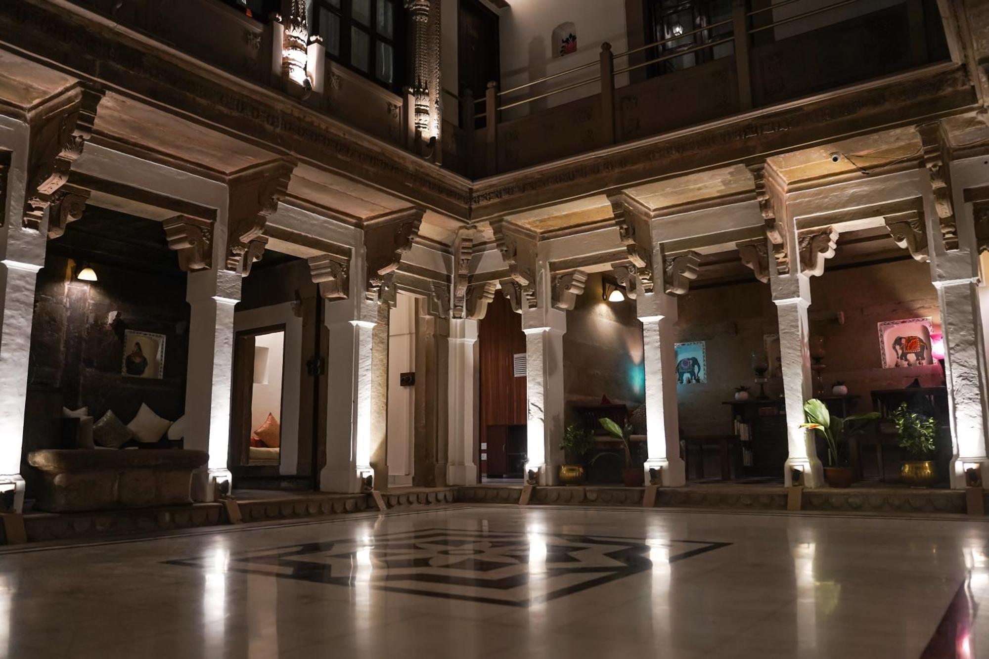 Guleria Kothi At Ganges Hotel Varanasi Luaran gambar