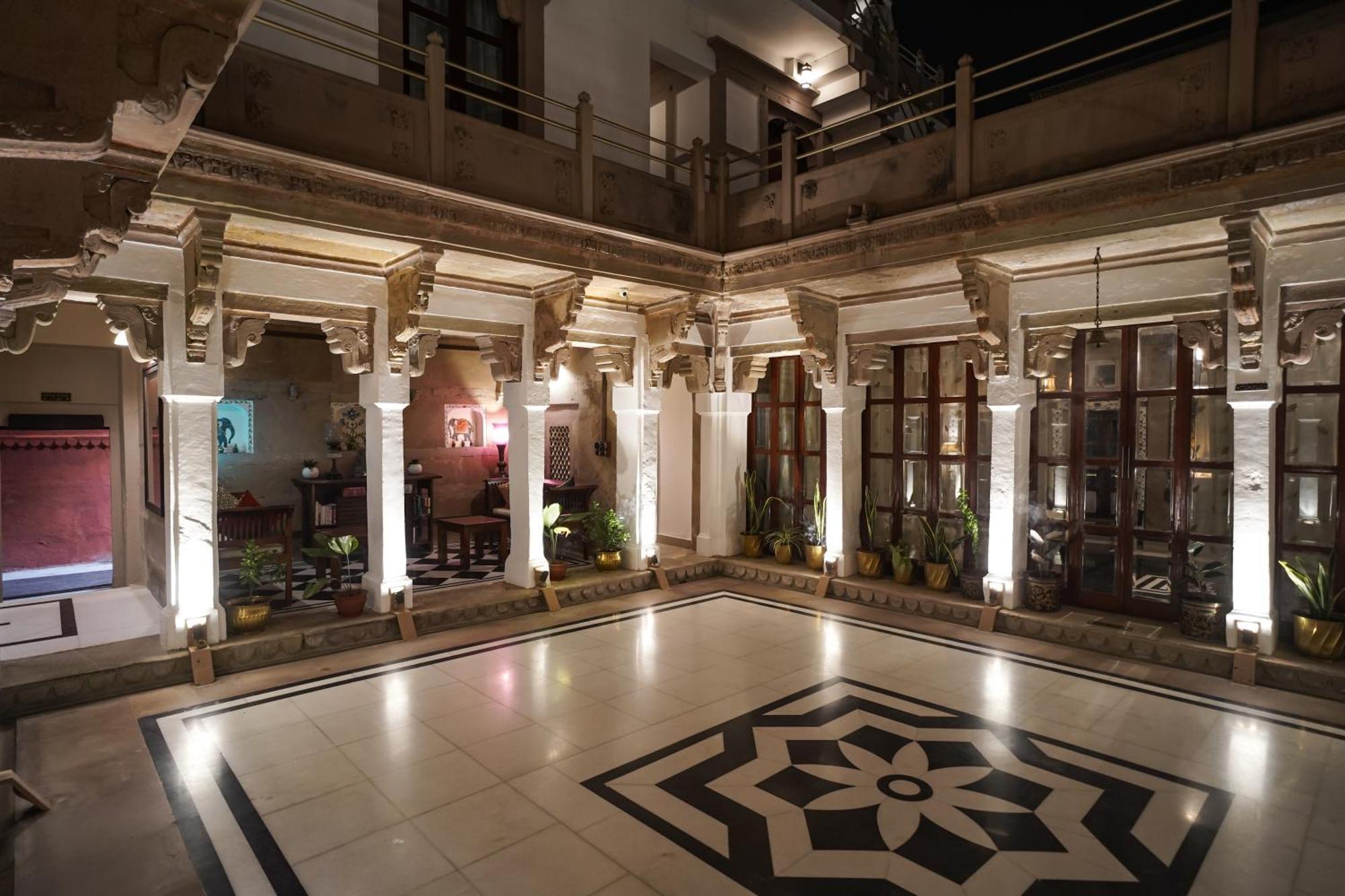 Guleria Kothi At Ganges Hotel Varanasi Luaran gambar