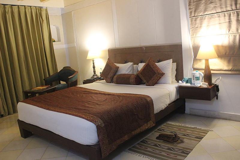 Guleria Kothi At Ganges Hotel Varanasi Luaran gambar